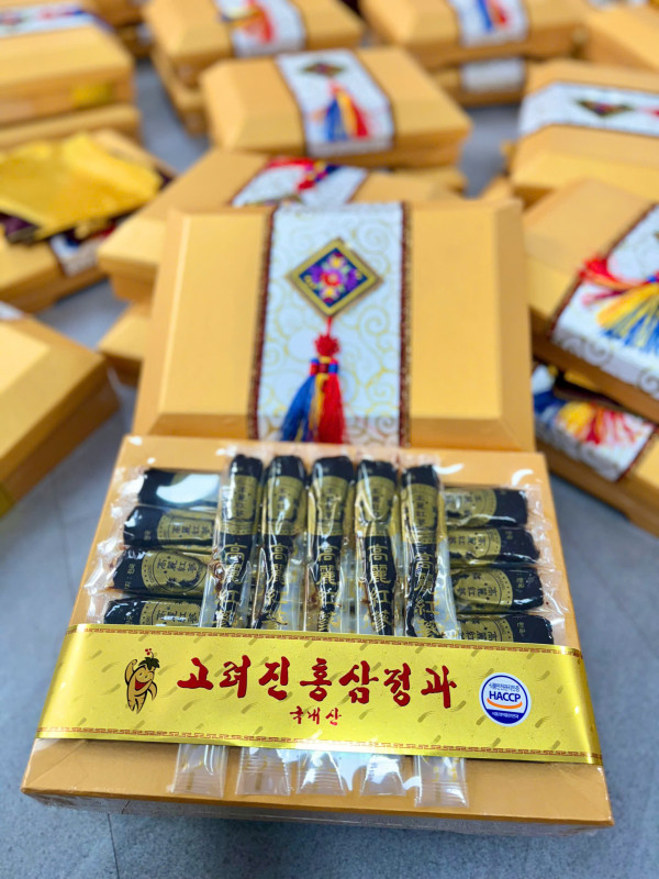 SÂM TẨM MẬT ONG 6 NĂM...